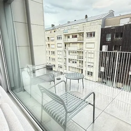 Livingstones Iii - Henry's 411 - 2p - Shared Kitchen