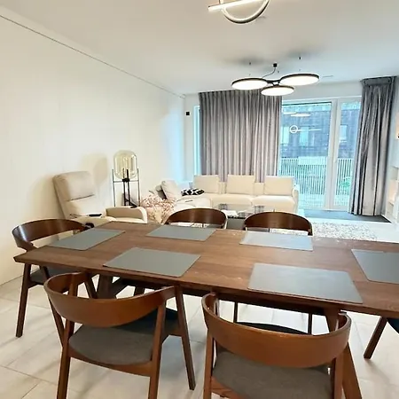 Livingstones Iii - Henry's 411 - 2p - Shared Kitchen *